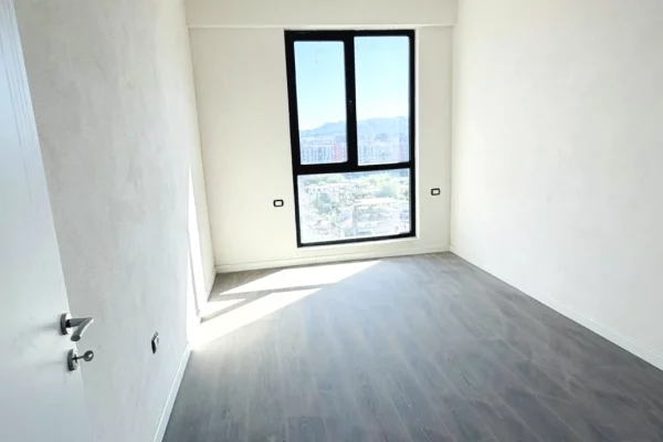 Shtepi ne shitje Apartament ne Tirane, 2+1, Mobilimi Bosh, pa mobiluar, Pagesa 220,060  Euro.