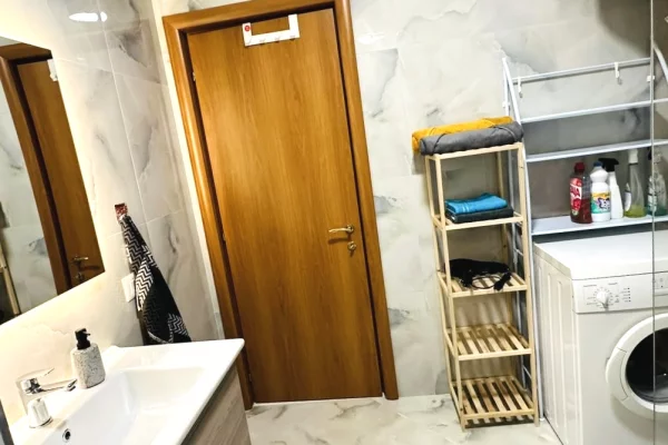 Shtepi me qera Apartament ne Tirane, 2+1, Mobilimi E mobiluar, Pagesa 100,000  Leke.