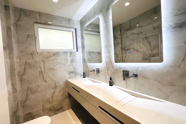 Shtepi ne shitje Apartament ne Tirane, 5+1, Mobilimi E mobiluar, Pagesa 900,060  Euro.