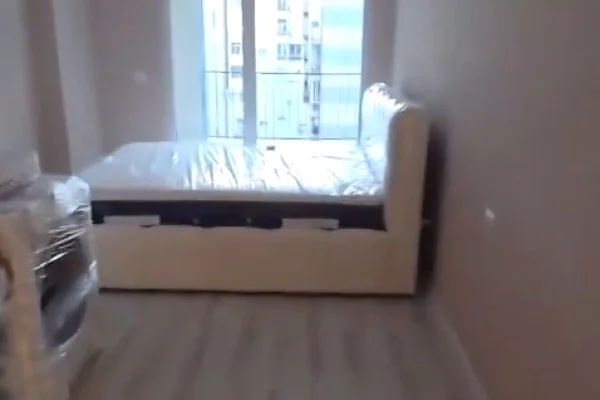 Shtepi ne shitje Apartament ne Durres, 2+1, Mobilimi Bosh, pa mobiluar, Pagesa 160,000  Euro.