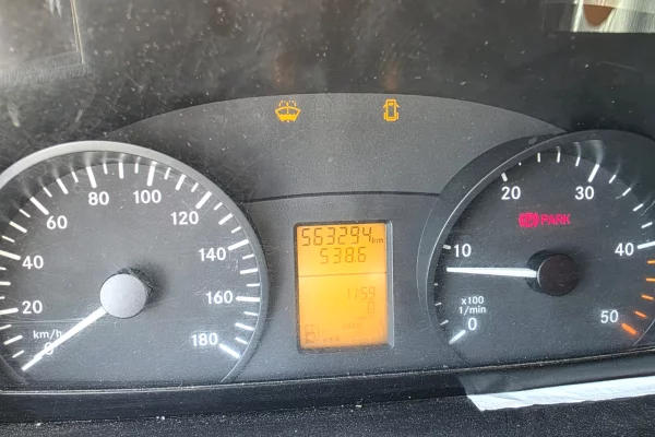 Makina ne shitje ne Durres, Mercedes-Benz, 2011 Diesel,Kambio Manual Pagesa 13,750  Euro.