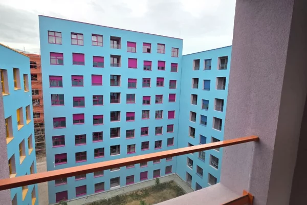 Shtepi me qera Apartament ne Tirane, 2+1, Mobilimi E mobiluar, Pagesa 50,000  Leke.