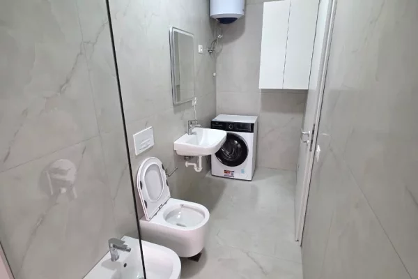 Shtepi me qera Apartament ne Tirane, 2+1, Mobilimi E mobiluar, Pagesa 50,000  Leke.