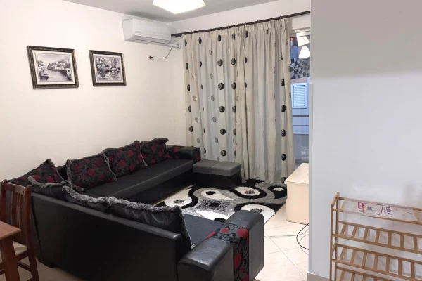 Shtepi me qera 1+1 ne Tirane - 430 Euro