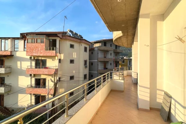 Shtepi me qera Apartament ne Tirane, 2+1, Mobilimi E mobiluar, Pagesa 40,000  Leke.