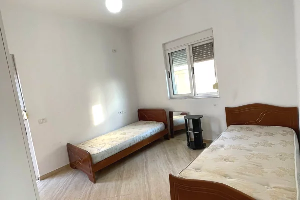 Shtepi me qera Apartament ne Tirane, 2+1, Mobilimi E mobiluar, Pagesa 40,000  Leke.