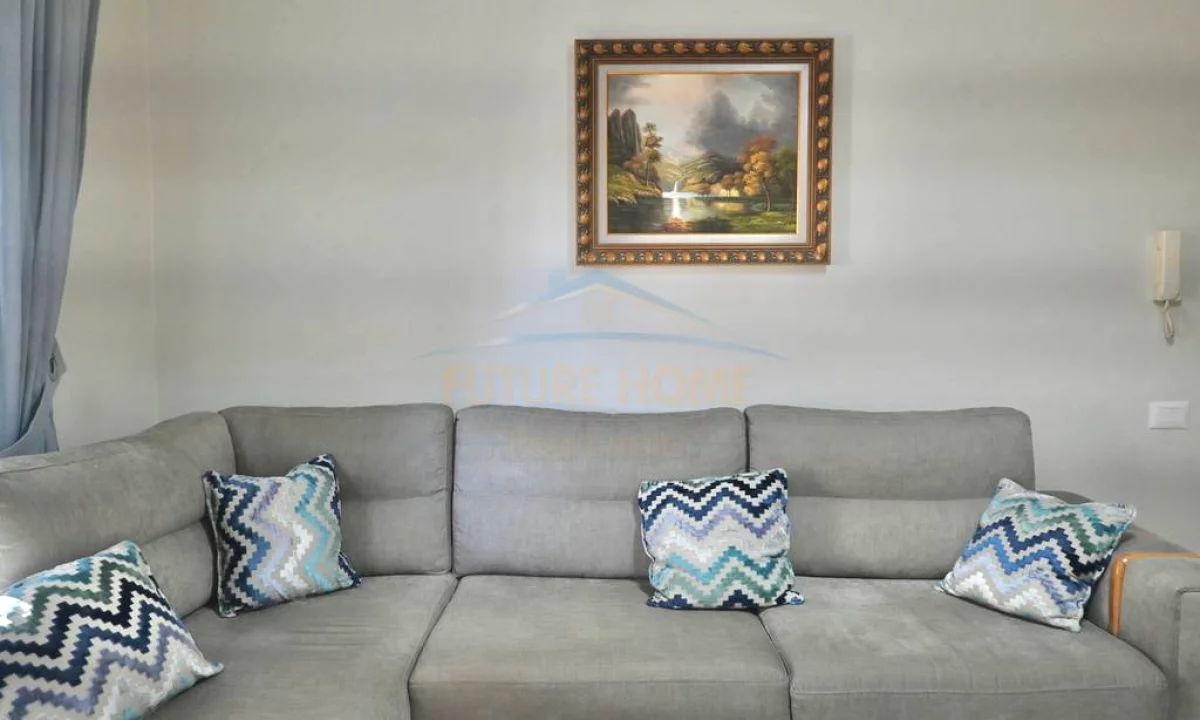 Shtepi me qera Apartament ne Tirane, 2+1, Mobilimi E mobiluar, Pagesa 600  Euro.