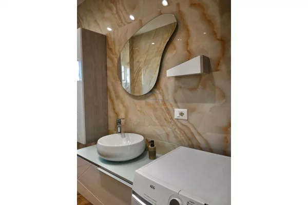 Shtepi me qera Apartament ne Tirane, 2+1, Mobilimi E mobiluar, Pagesa 600  Euro.
