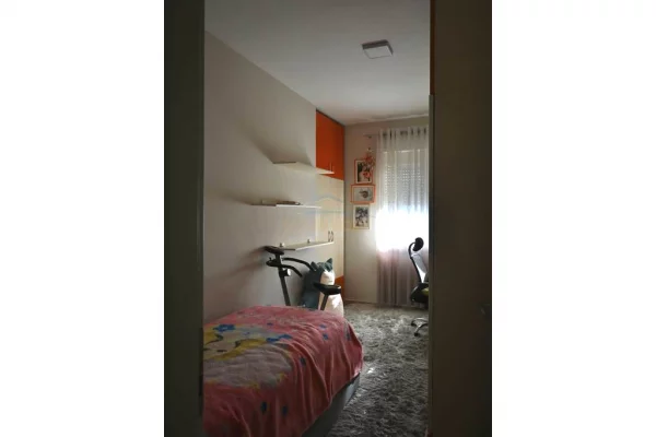 Shtepi me qera Apartament ne Tirane, 2+1, Mobilimi E mobiluar, Pagesa 600  Euro.