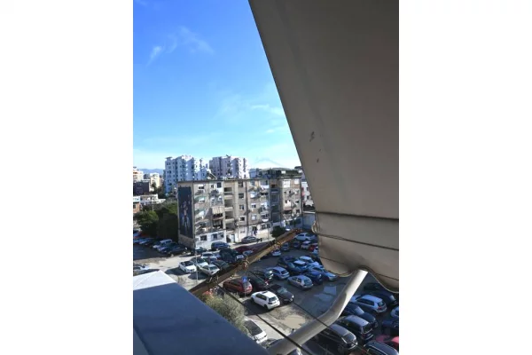 Shtepi me qera Apartament ne Tirane, 2+1, Mobilimi E mobiluar, Pagesa 600  Euro.