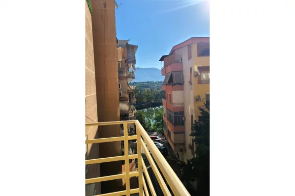 Qera, Apartament 2+1, Liqeni i Thate, Tirane