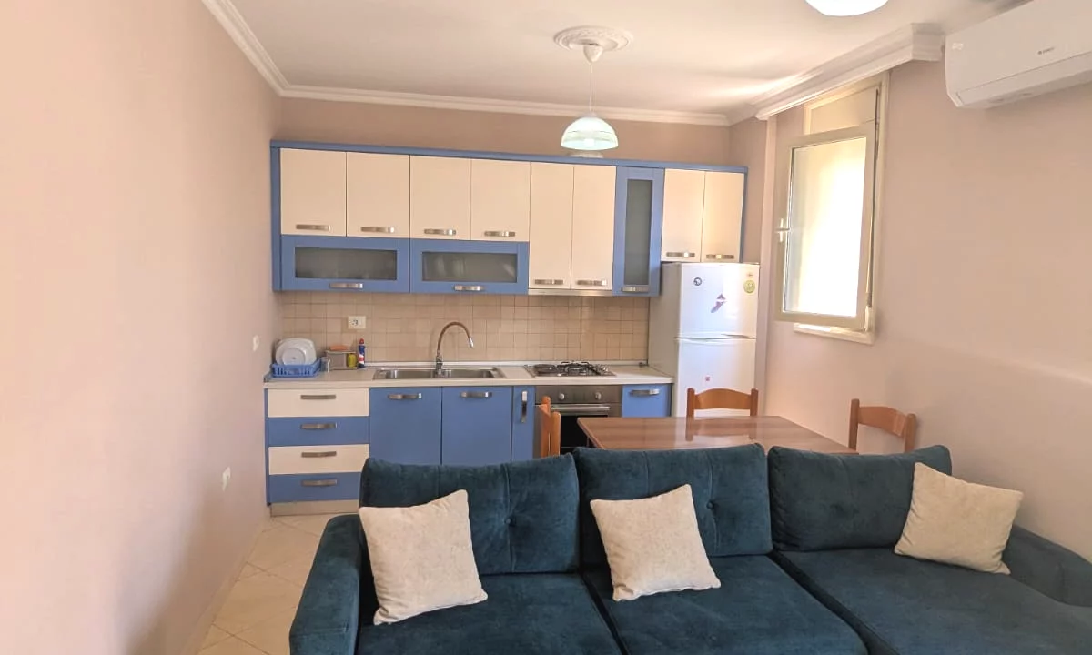 Shtepi me qera Apartament ne Vlore, 1+1, Mobilimi E mobiluar, Pagesa 450  Euro.