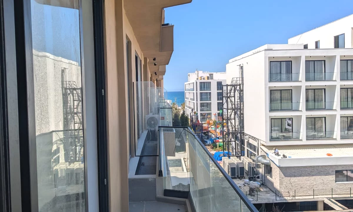 Shtepi ne shitje Apartament ne Vlore, 1+1, Mobilimi Bosh, pa mobiluar, Pagesa 175,000  Euro.