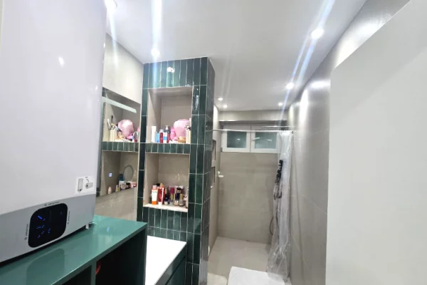 Shtepi ne shitje Apartament ne Tirane, 1+1, Mobilimi E mobiluar, Pagesa 200,000  Euro.