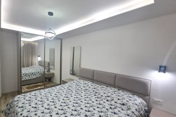 Shtepi ne shitje Apartament ne Tirane, 1+1, Mobilimi E mobiluar, Pagesa 200,000  Euro.