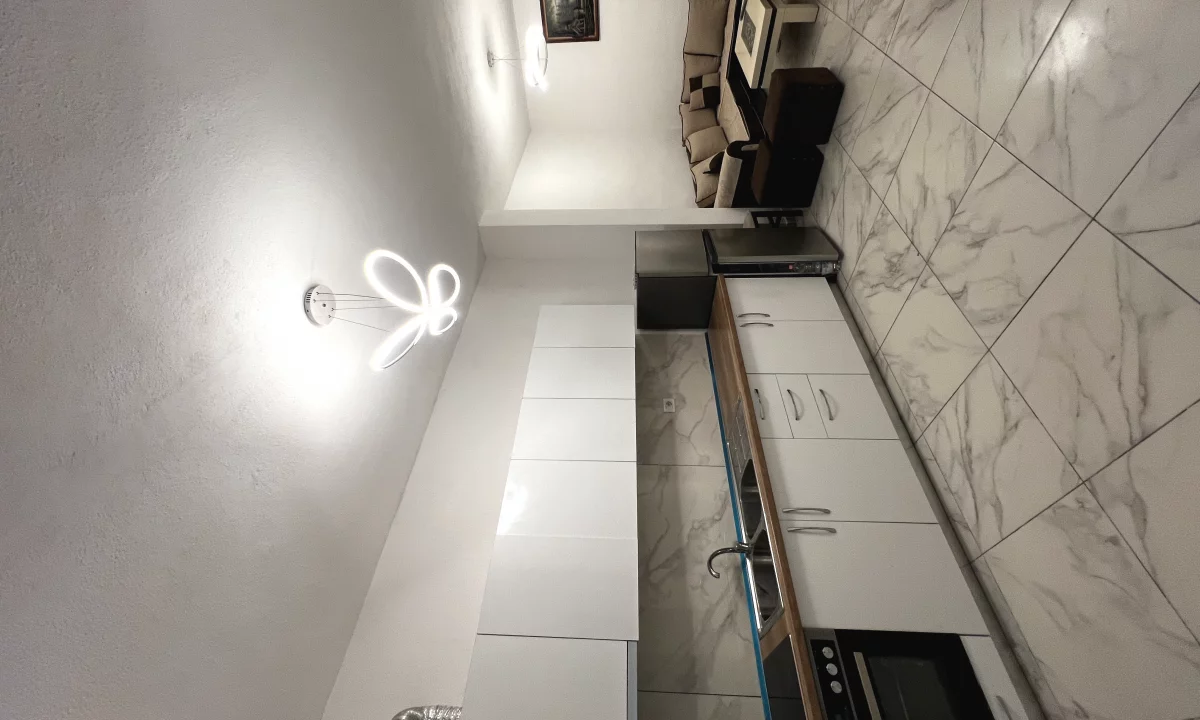 Shtepi me qera Shtepi Private ne Tirane, 2+1, Mobilimi E mobiluar, Pagesa 37,000  Leke.