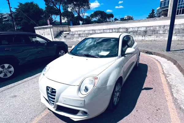 Makina ne shitje ne Tirane - 3,999 Euro