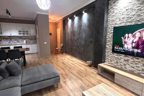 Shtepi ne shitje Apartament ne Tirane, 2+1, Mobilimi E mobiluar, Pagesa 25,000,000  Leke.