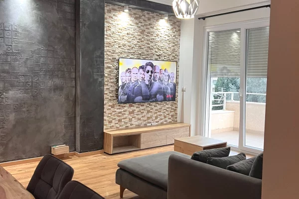 Shtepi ne shitje Apartament ne Tirane, 2+1, Mobilimi E mobiluar, Pagesa 25,000,000  Leke.