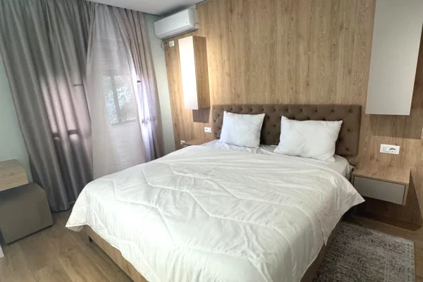 Shtepi me qera Apartament ne Tirane, 1+1, Mobilimi E mobiluar, Pagesa 700  Euro.