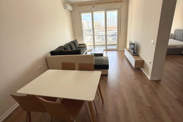 Shtepi me qera Apartament ne Tirane, 1+1, Mobilimi E mobiluar, Pagesa 50,000  Leke.