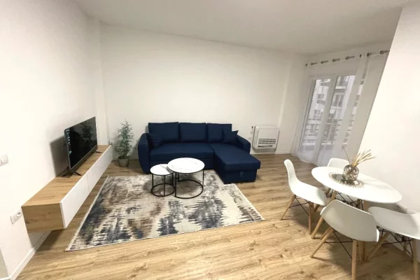 Shtepi me qera Apartament ne Tirane, 1+1, Mobilimi E mobiluar, Pagesa 52,000  Leke.