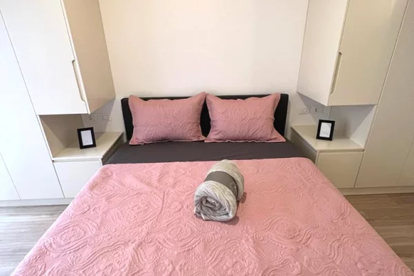 Shtepi me qera Apartament ne Tirane, 1+1, Mobilimi E mobiluar, Pagesa 700  Euro.