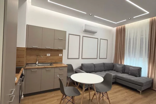 Shtepi me qera Apartament ne Tirane, 1+1, Mobilimi E mobiluar, Pagesa 44,000  Leke.