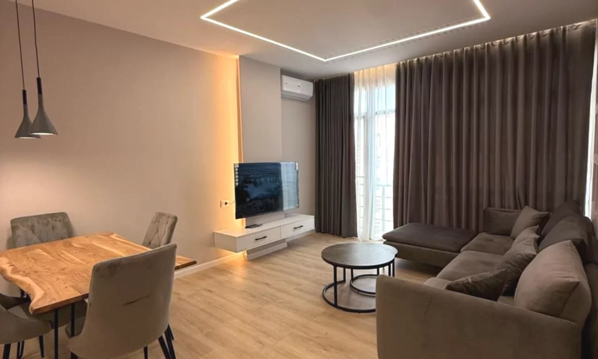 Shtepi me qera Apartament ne Tirane, 1+1, Mobilimi E mobiluar, Pagesa 50,000  Leke.