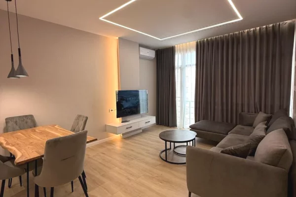 Apartament me qera 1+1