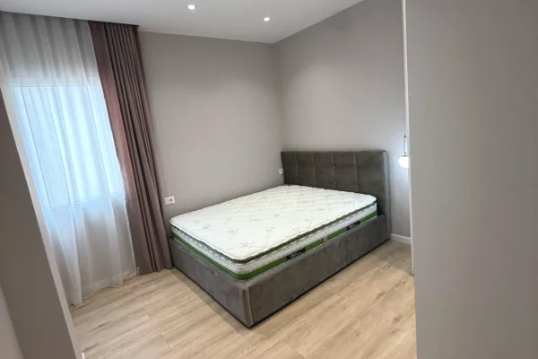 Shtepi me qera Apartament ne Tirane, 1+1, Mobilimi E mobiluar, Pagesa 50,000  Leke.
