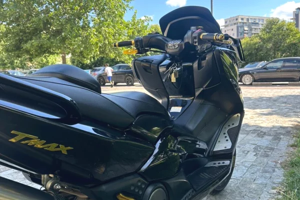 Yamaha T-Max 500 –2008