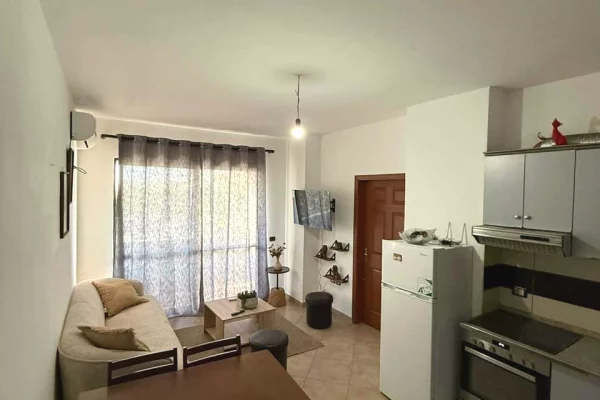 Shtepi me qera Apartament ne Tirane, 2+1, Mobilimi E mobiluar, Pagesa 40,000  Leke.