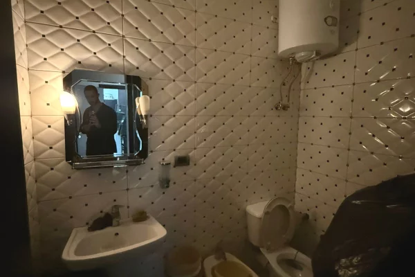  Dyqan Per Shitje ne Bulevardin Kryeson ,Durres 