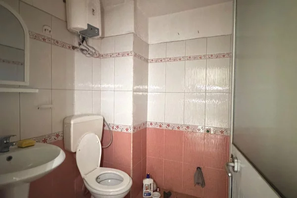 🏢 JEPET ME QERA AMBIENT I PERSHTATSHEM PER BIZNES 🏢  