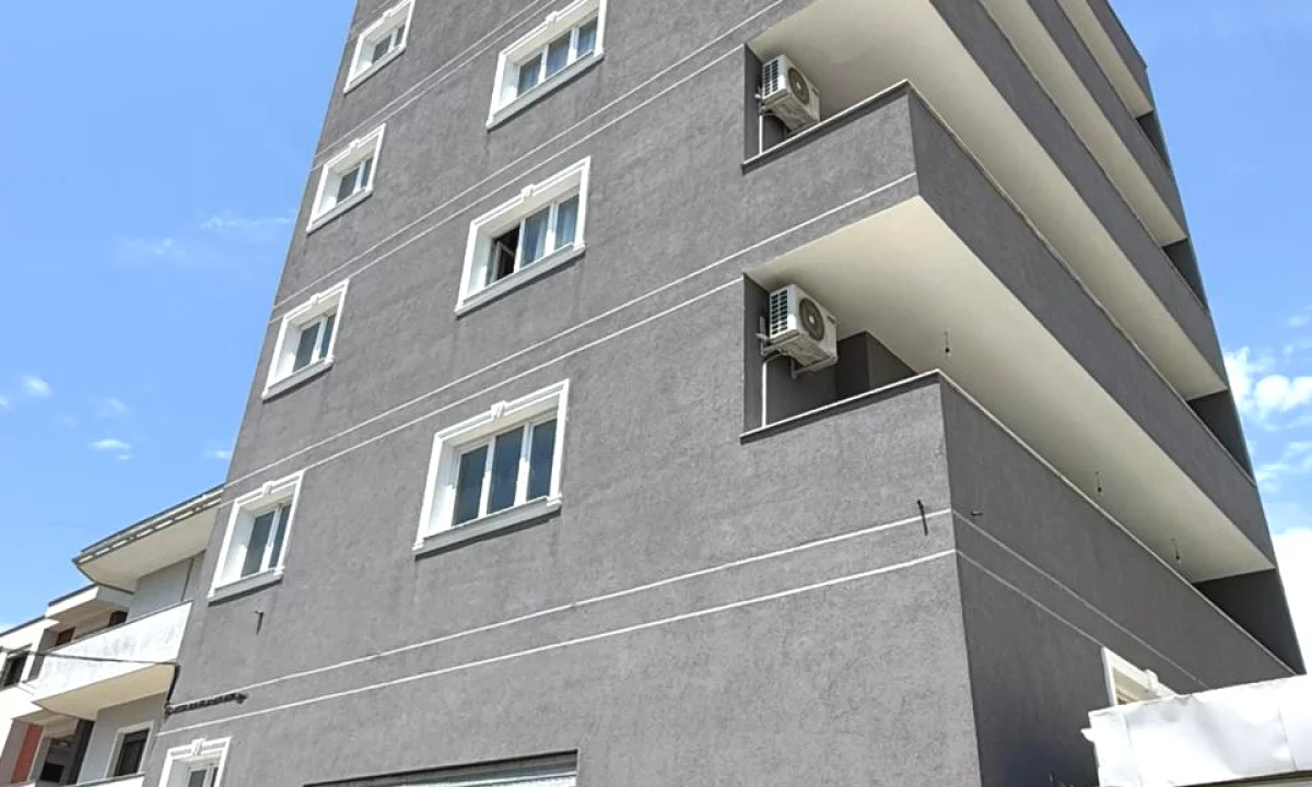 Shtepi me qera Apartament ne Durres, 2+1, Mobilimi E mobiluar, Pagesa 600  Euro.