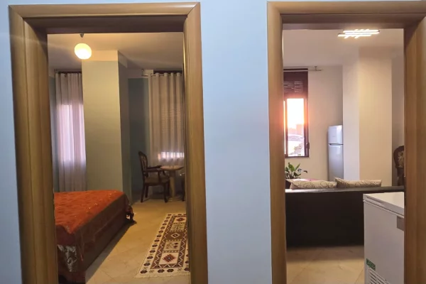 Shtepi ne shitje Apartament ne Durres, 1+1, Mobilimi E mobiluar, Pagesa 180,000  Euro.