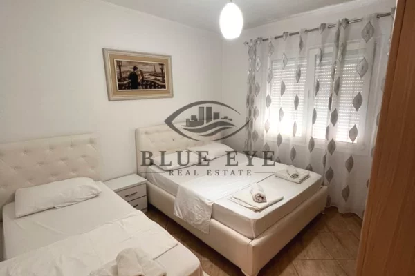 Shtepi me qera Apartament ne Durres, 2+1, Mobilimi E mobiluar, Pagesa 800  Euro.