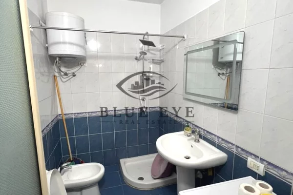 Shtepi me qera Apartament ne Durres, 2+1, Mobilimi E mobiluar, Pagesa 800  Euro.