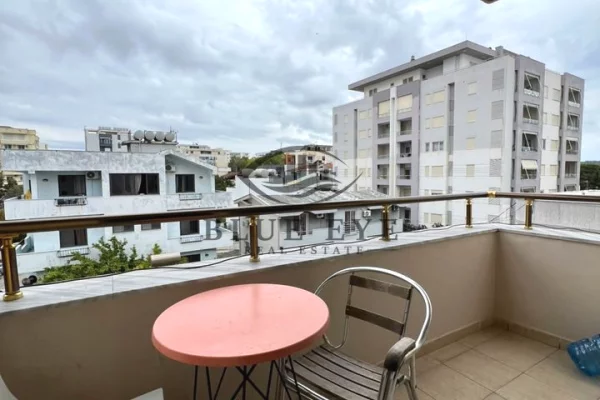 APARTAMENT 1+1 ME QIRA – ILIRIA PLAZH, DURRËS