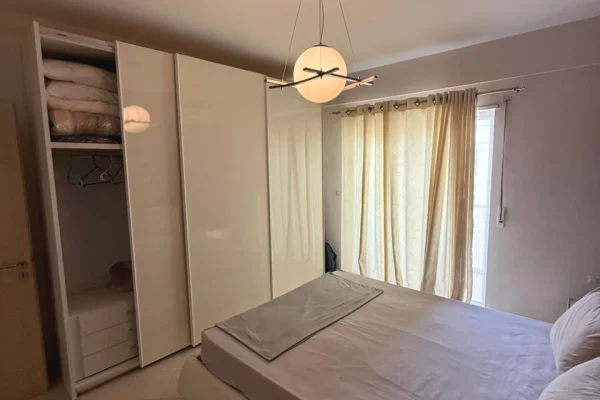 Shtepi me qera Apartament ne Durres, 2+1, Mobilimi E mobiluar, Pagesa 700  Euro.
