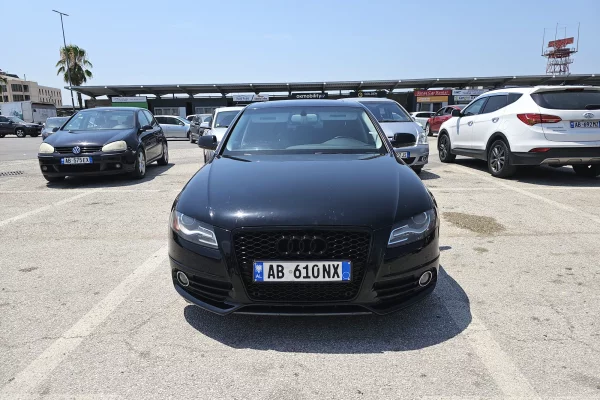 Makina ne shitje ne Tirane - 530,000 Leke