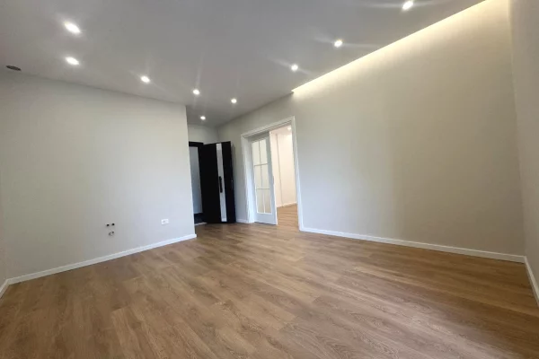 Apartment for sale in Tirana 1+1, Emty