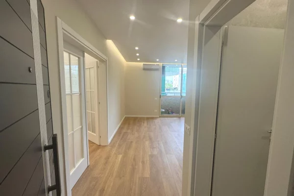 Apartment for sale in Tirana 1+1, Emty
