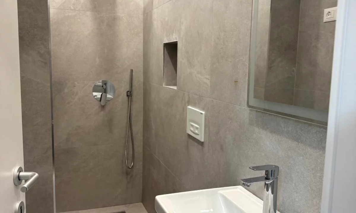 Apartment for sale in Tirana 1+1, Emty