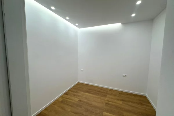 Apartment for sale in Tirana 1+1, Emty