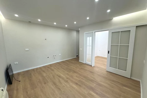 Apartment for sale in Tirana 1+1, Emty