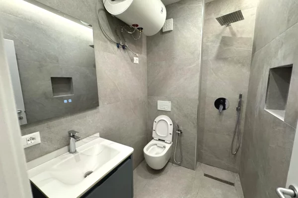 Apartment for sale in Tirana Garsoniere, Emty