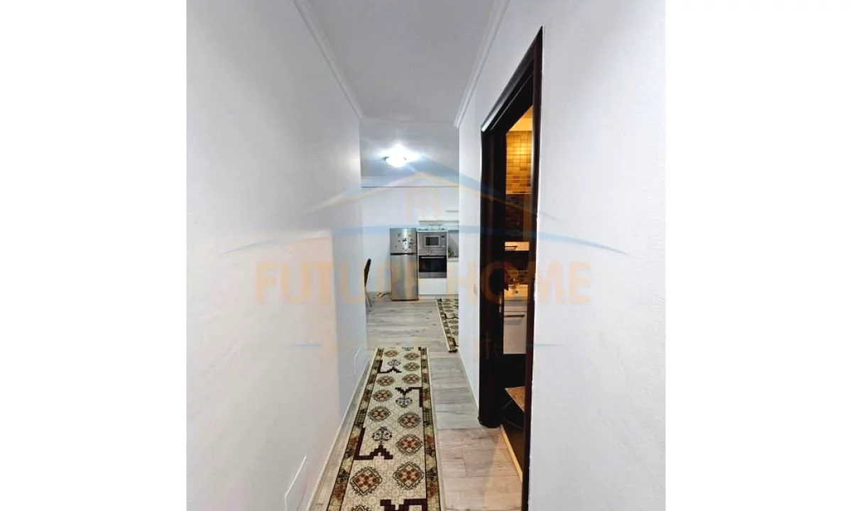 Shtepi me qera Apartament ne Tirane, 2+1, Mobilimi E mobiluar, Pagesa 650  Euro.