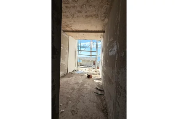 Apartment for sale in Himara 2+1, Emty
